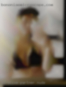 62 Olive skinned 190 partner nude lbs and fairly fit.