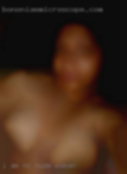 I am NC nude woman real & a perable type of per.