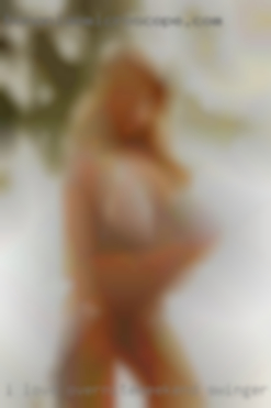 I love overnite/weekend swinger wives getaways.